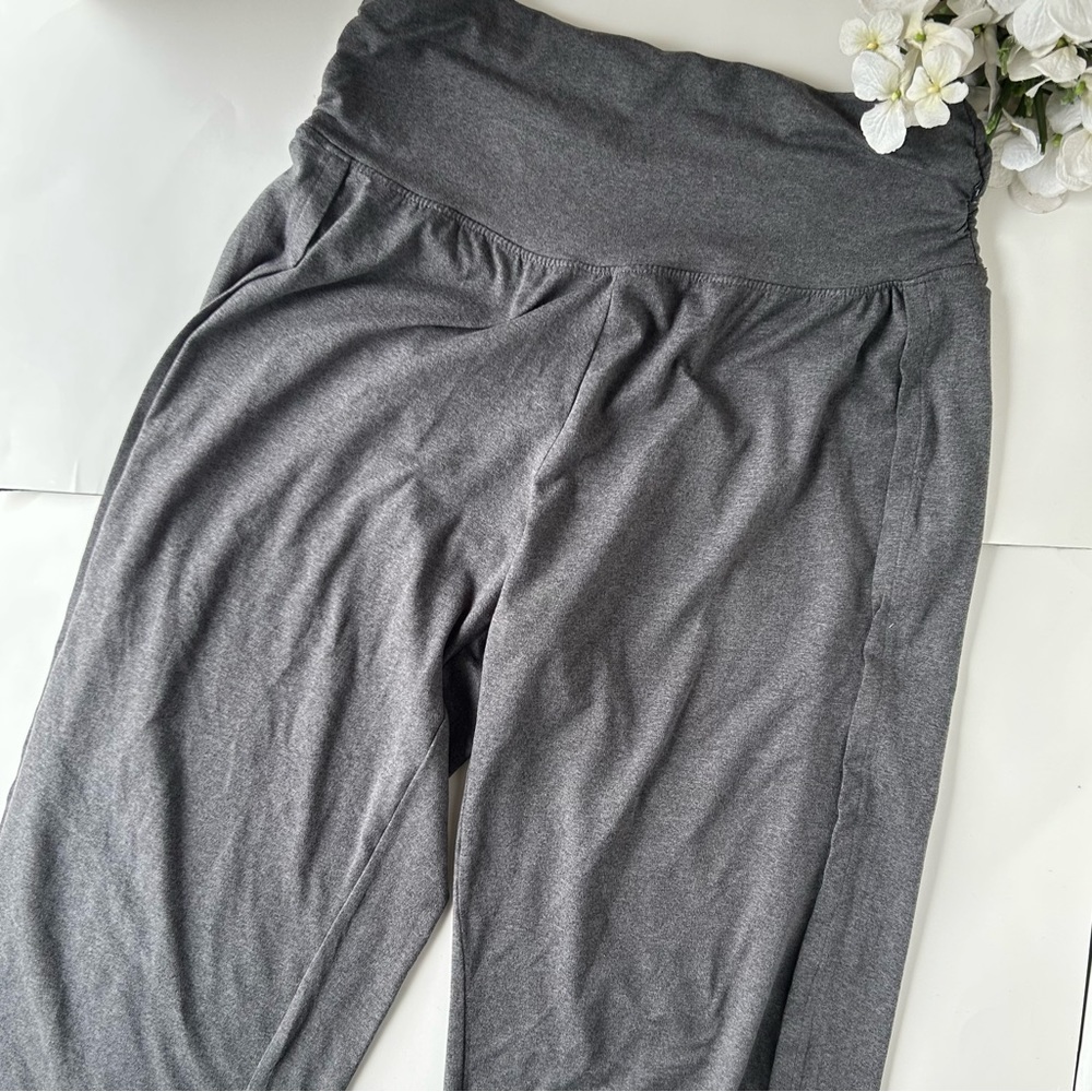 Marika gray poncho pants - Picture 4 of 8